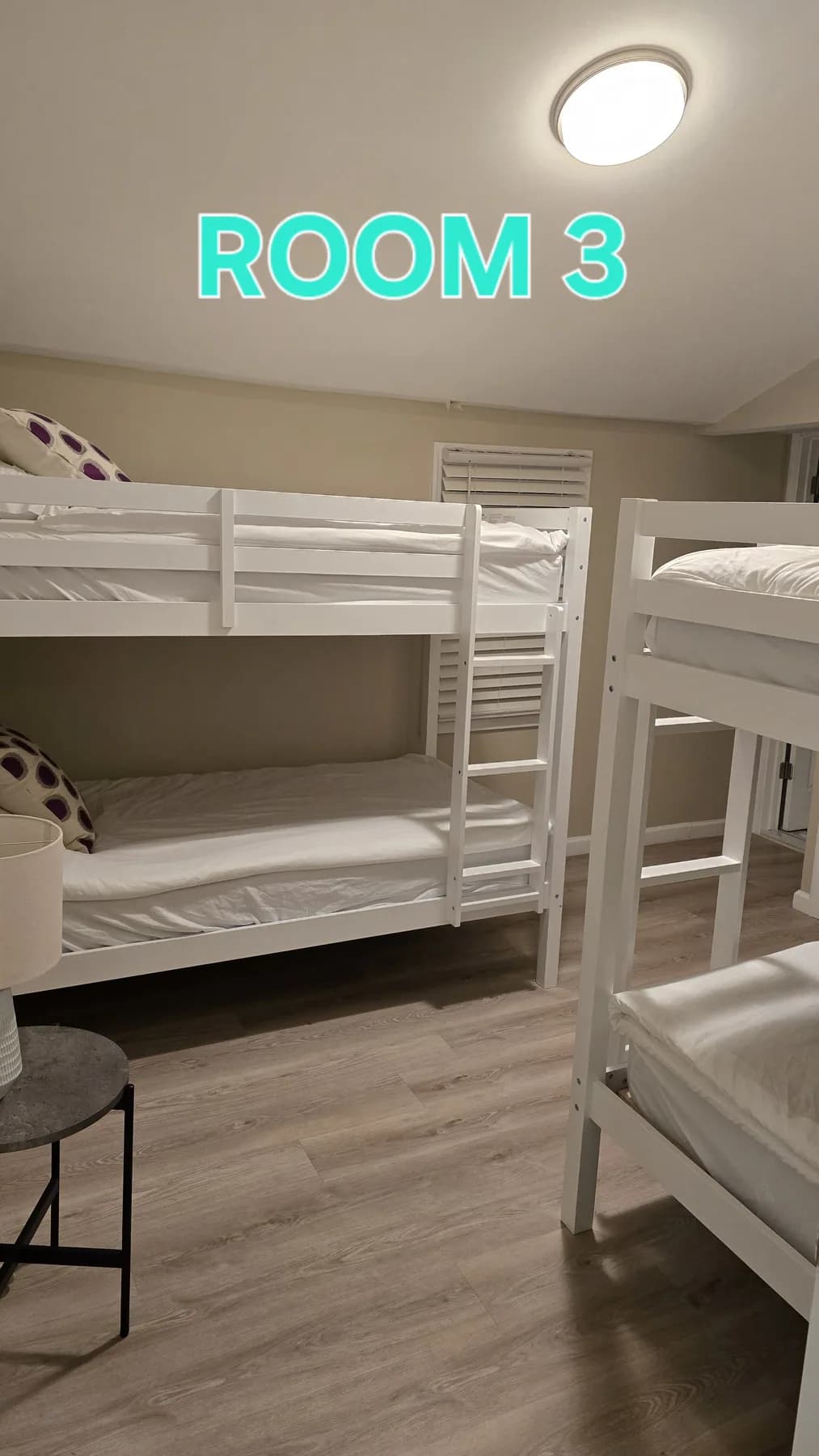 Barton — Room 3 — 4 places, Men, Linens provided