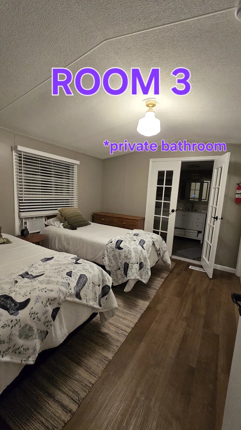 River House — Room 3 — Sleeps 2, Women, Linens provided